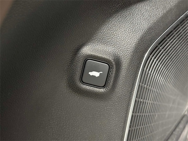 used 2023 Acura MDX car, priced at $44,250