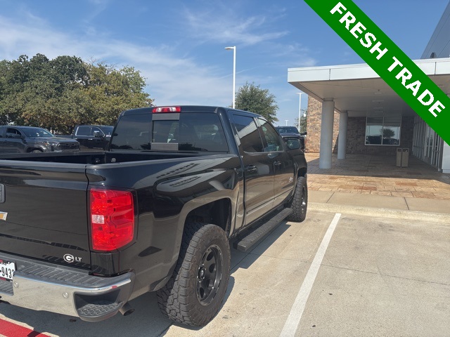 2017 Chevrolet Silverado 1500 LT photo 6