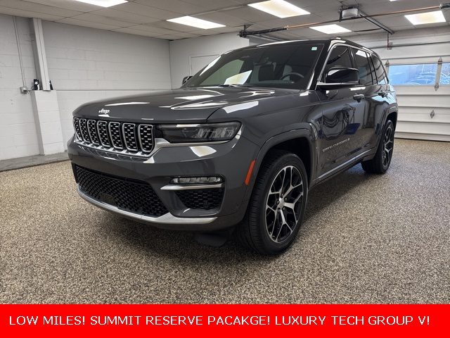 2024 Jeep Grand Cherokee Summit Reserve's photo