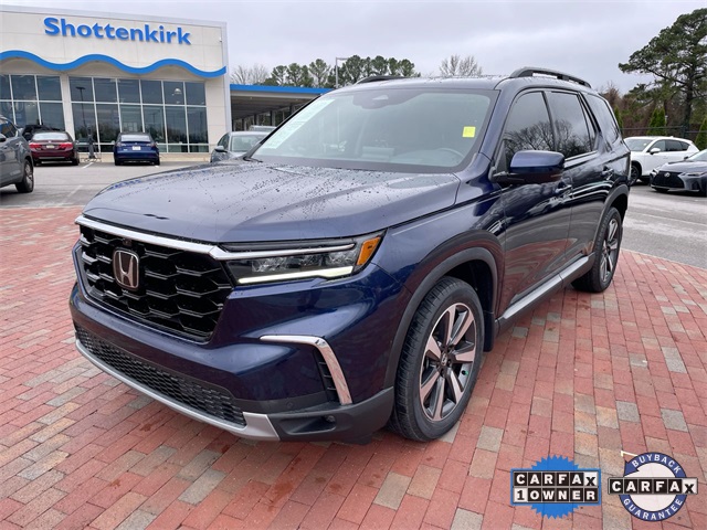 2023 Honda Pilot Elite's photo