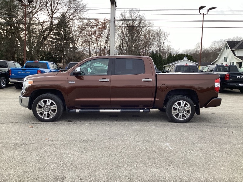2015 Toyota Tundra Platinum CrewMax photo 4
