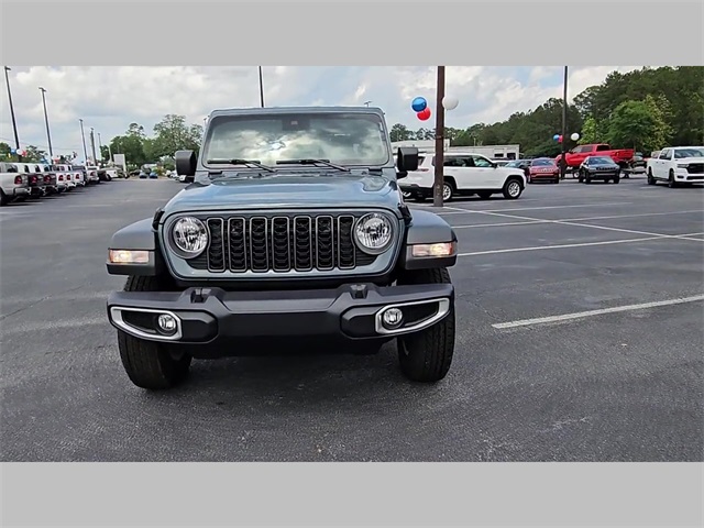 2025 Jeep Gladiator Sport S