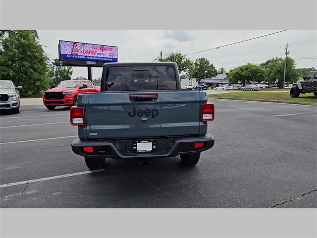 2025 Jeep Gladiator Sport S