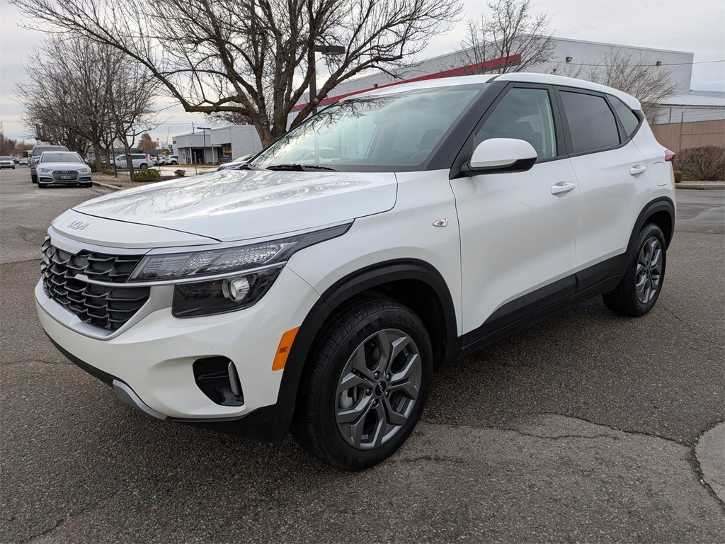 Image 8 of Savvy Certified 2024 Kia Seltos LX AWD