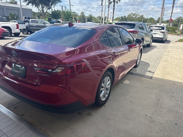 2025 Toyota Camry LE photo 6