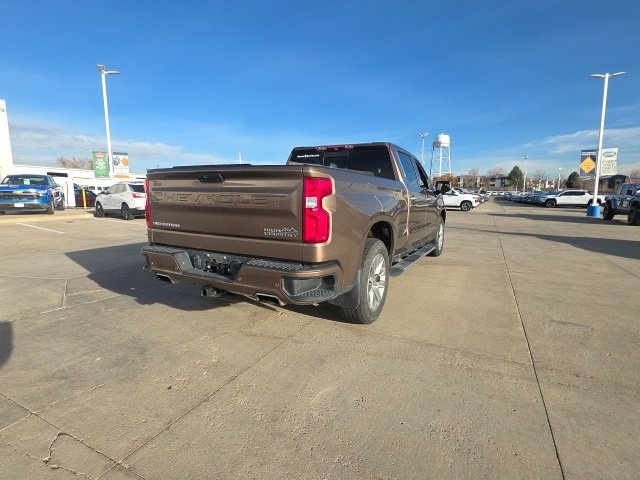 2019 Chevrolet Silverado 1500 High Country photo 2