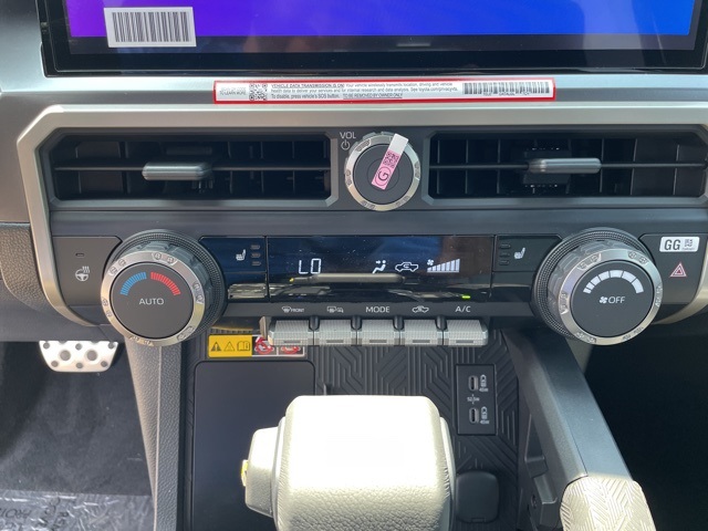 2025 Toyota Tacoma TRD Sport 4x4 Double Cab photo 24