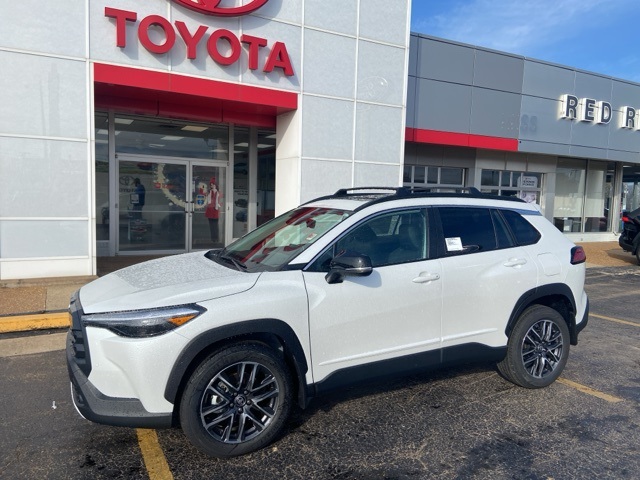 2026 Toyota Corolla Cross XLE's photo