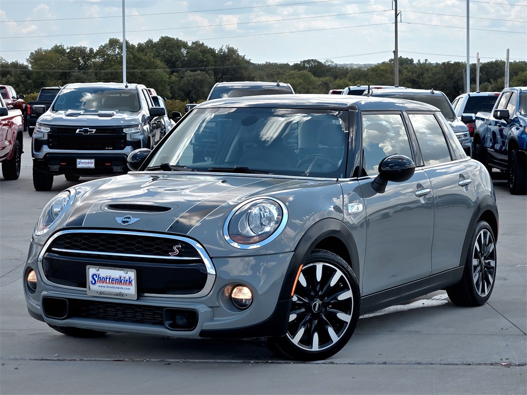 Used 2017 MINI Cooper S with VIN WMWXU3C54H2D32762 for sale in Hudson Oaks, TX