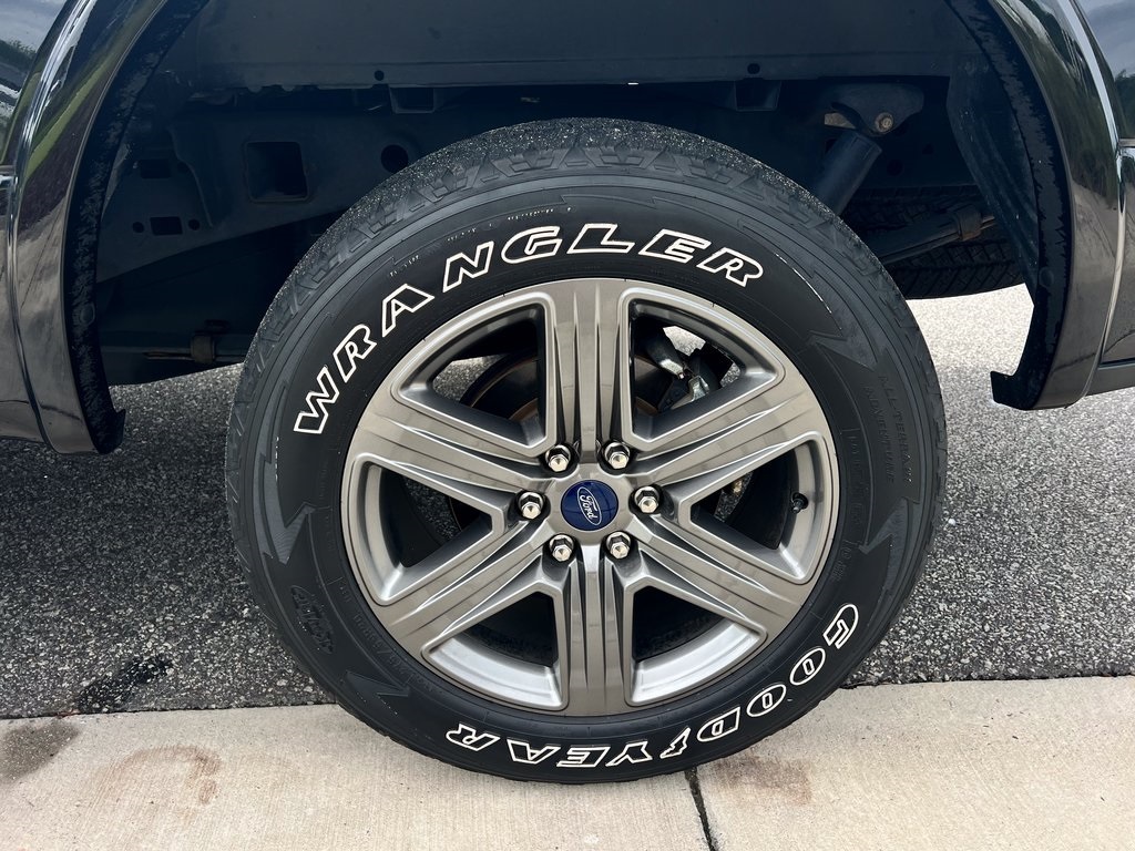 Used 2020 Ford F-150 SuperCrew Cab 4x4 Pickup for sale #SP1358A - photo 22