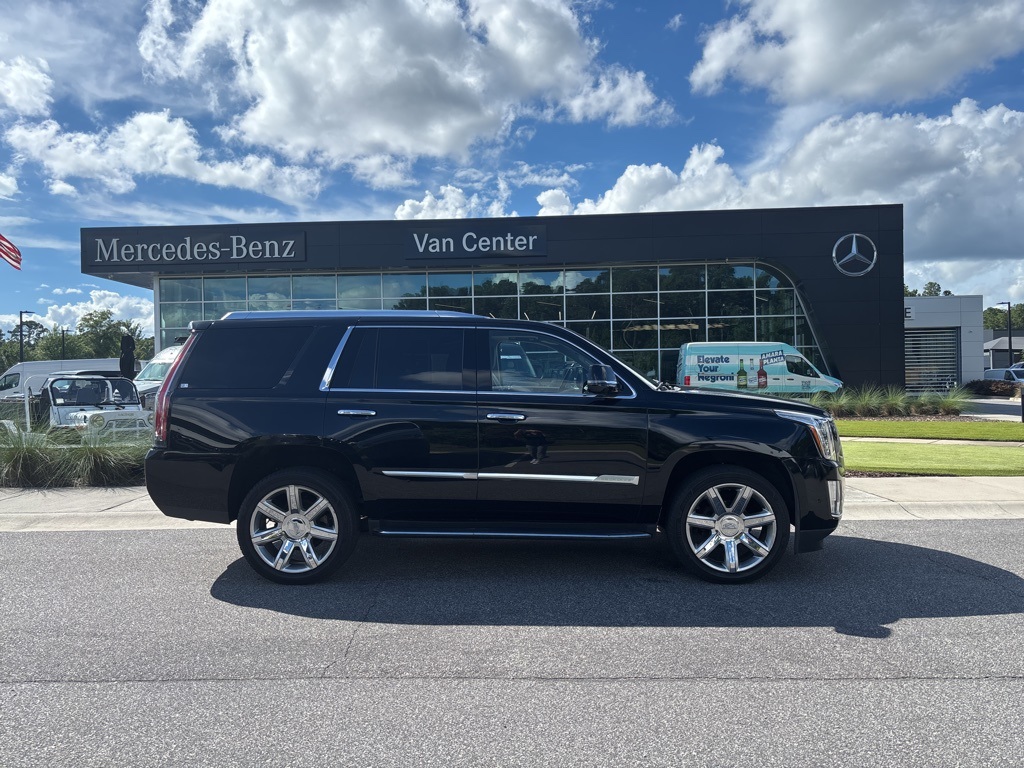 Used 2019 Cadillac Escalade 4x2 SUV for sale #SP1443 - photo 3