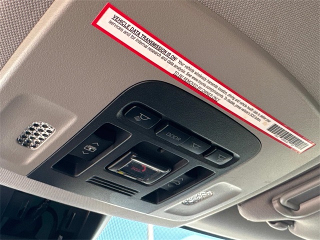 2022 Toyota Camry XSE photo 22
