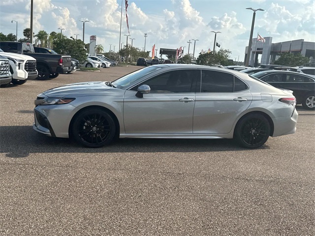 2022 Toyota Camry XSE photo 6