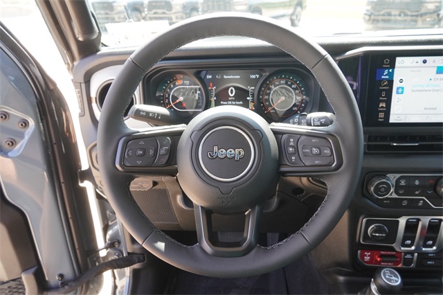 2025 Jeep Wrangler Willys photo 18