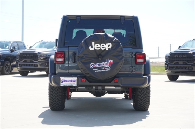 2025 Jeep Wrangler Willys photo 7