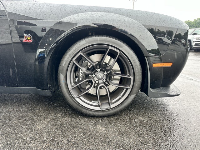2022 Pitch Black Clearcoat Dodge Challenger R/T Scat Pack Widebody RWD Coupe