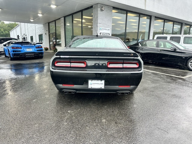 2022 Pitch Black Clearcoat Dodge Challenger R/T Scat Pack Widebody RWD Coupe