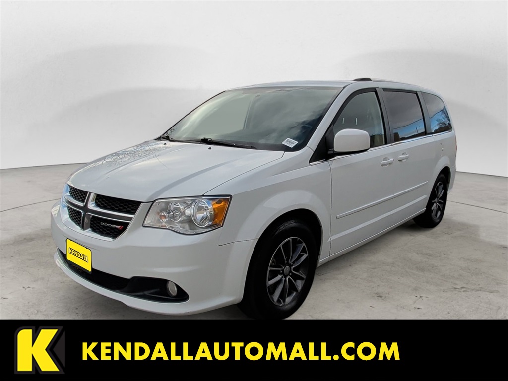 2017 Dodge Grand Caravan SXT's photo