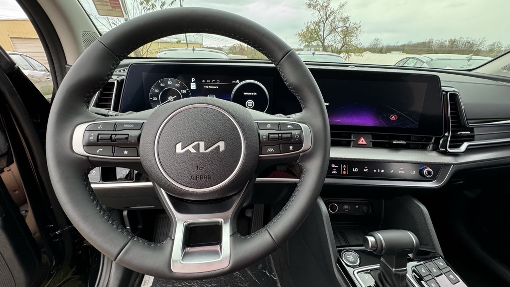New 2025 Kia Sportage Sport Utility