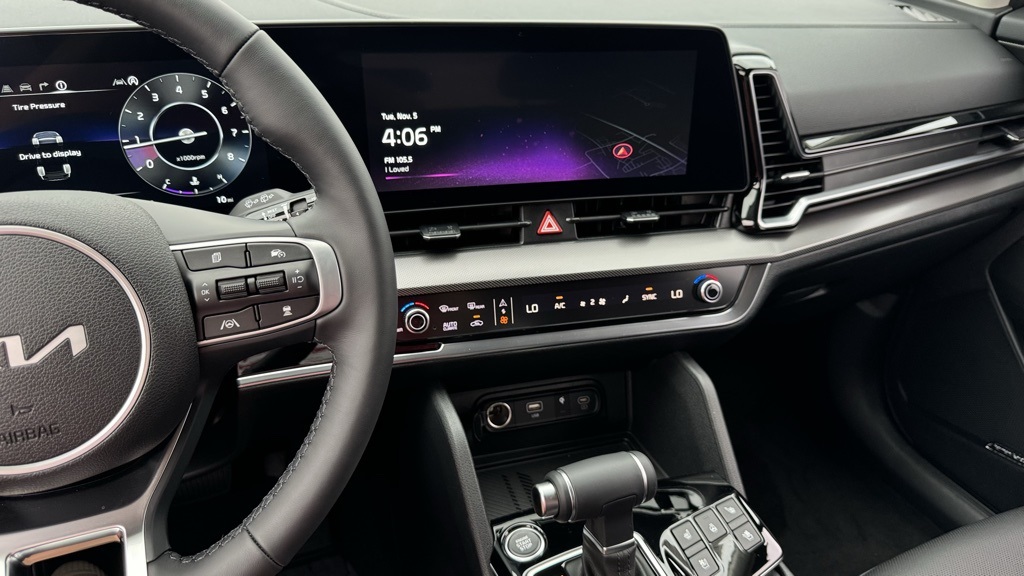 New 2025 Kia Sportage Sport Utility