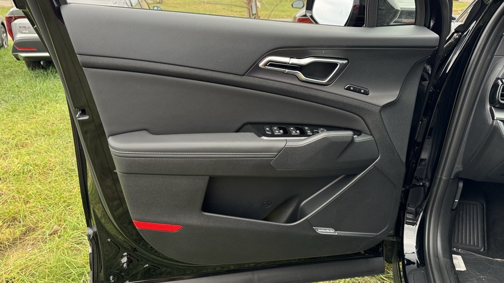 New 2025 Kia Sportage Sport Utility