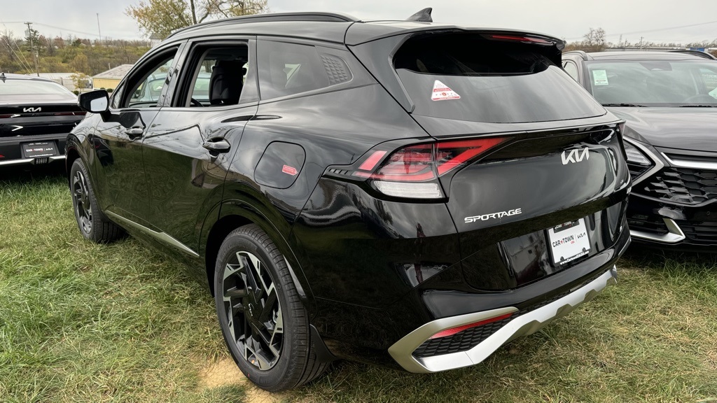 New 2025 Kia Sportage Sport Utility