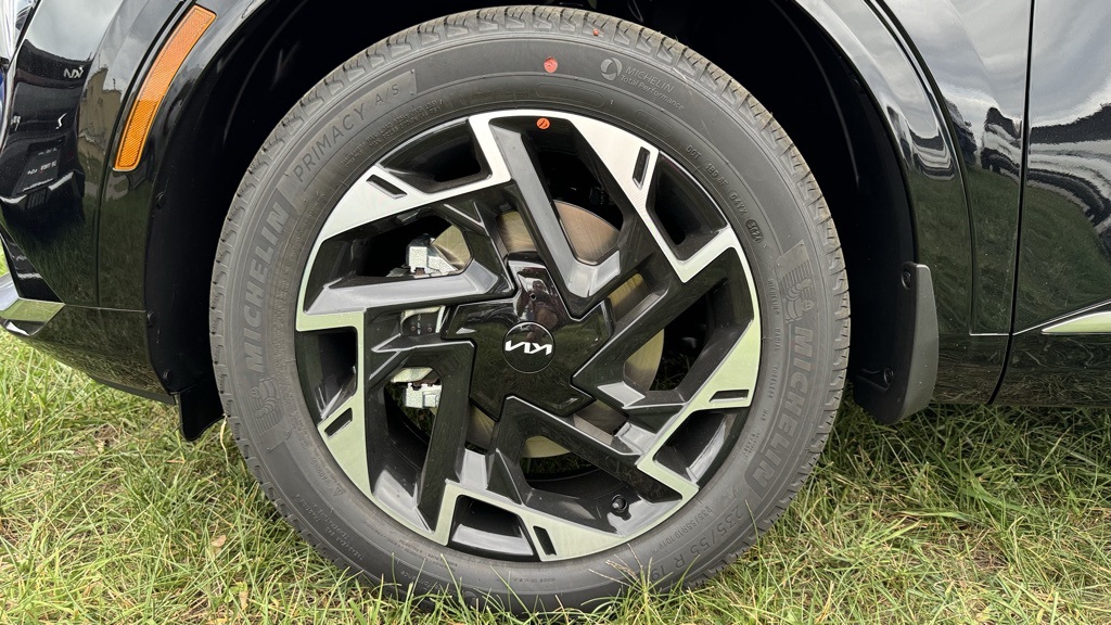 New 2025 Kia Sportage Sport Utility