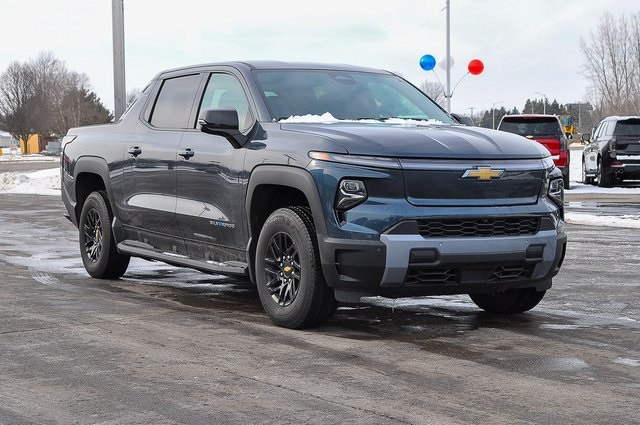 2025 Chevrolet Silverado EV LT's photo