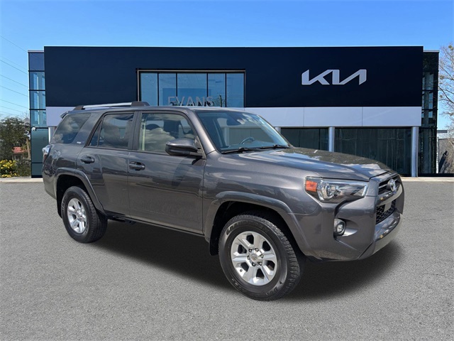 2021 Toyota 4Runner SR5's photo