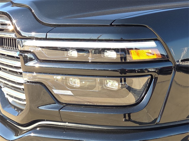 2026 Ram 3500 Laramie photo 4