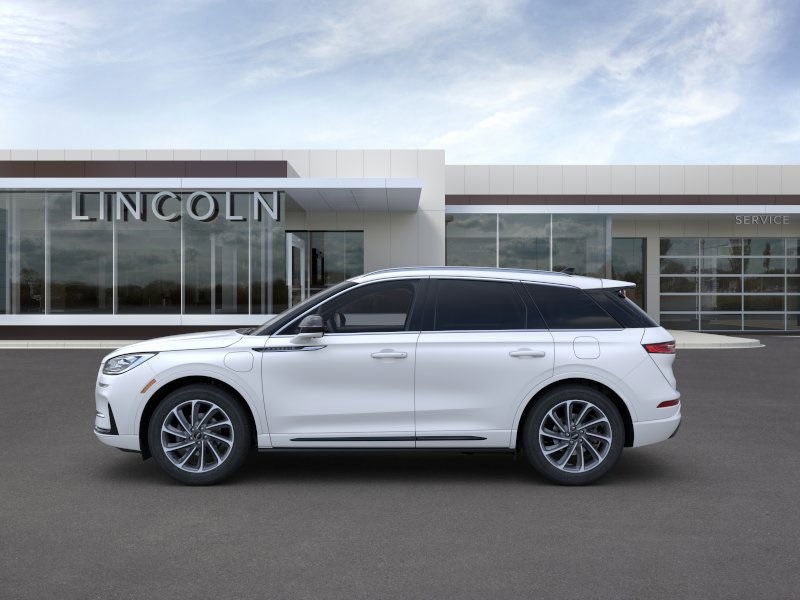 2024 Lincoln Corsair Grand Touring photo 3