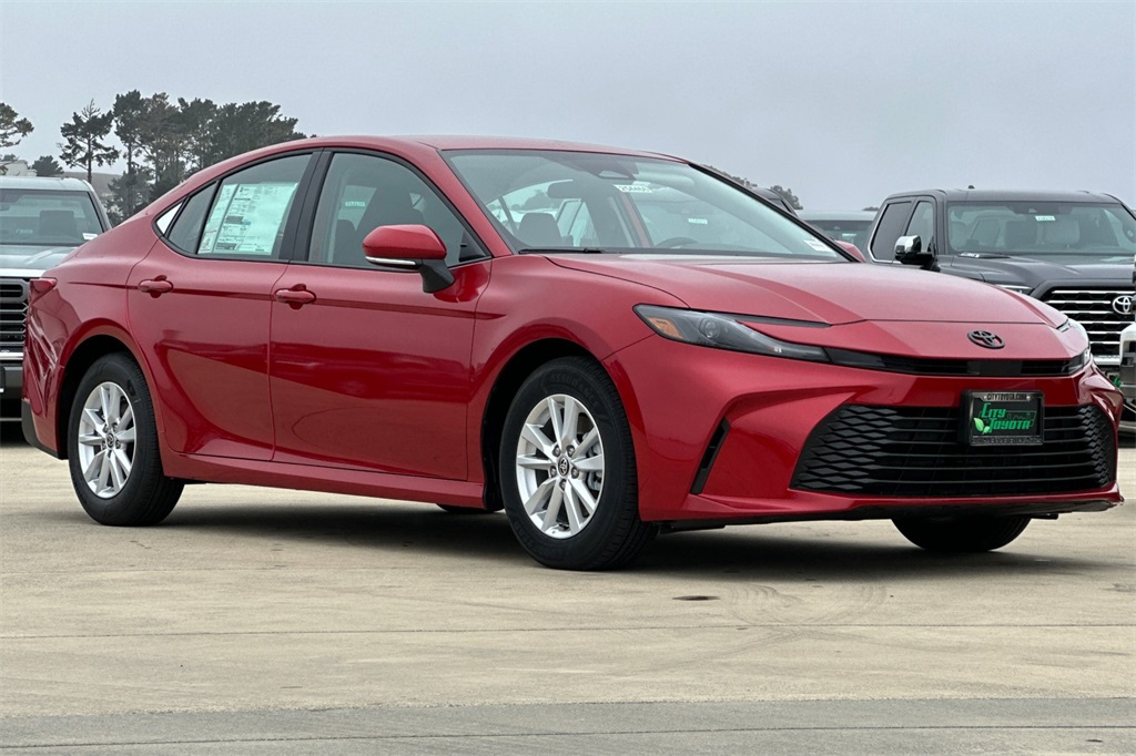 2025 Toyota Camry LE photo 2