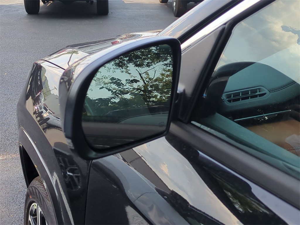 2025 Jeep Compass Limited photo 3