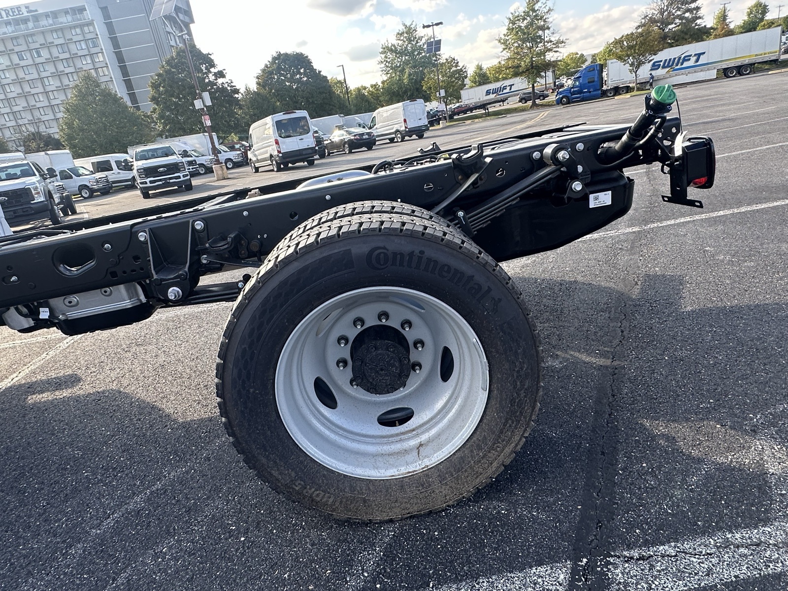 2024 Ford F-550 photo 3