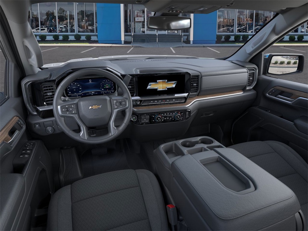 2025 Chevrolet Silverado 1500 LT 4D Crew Cab RWD 15