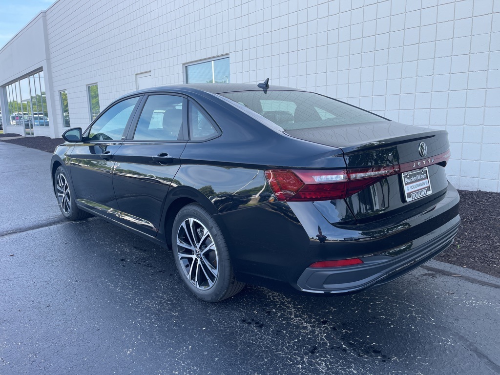 2025 Volkswagen Jetta 1.5T Sport photo 3