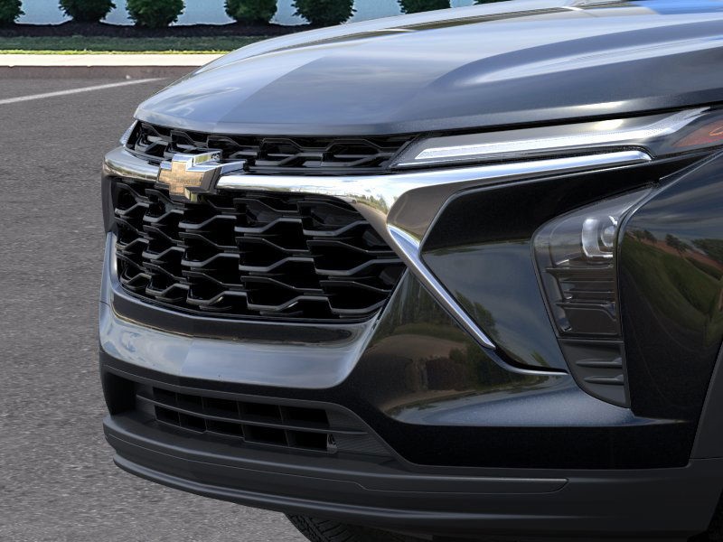 2025 Chevrolet Trax LS SUV FWD 13