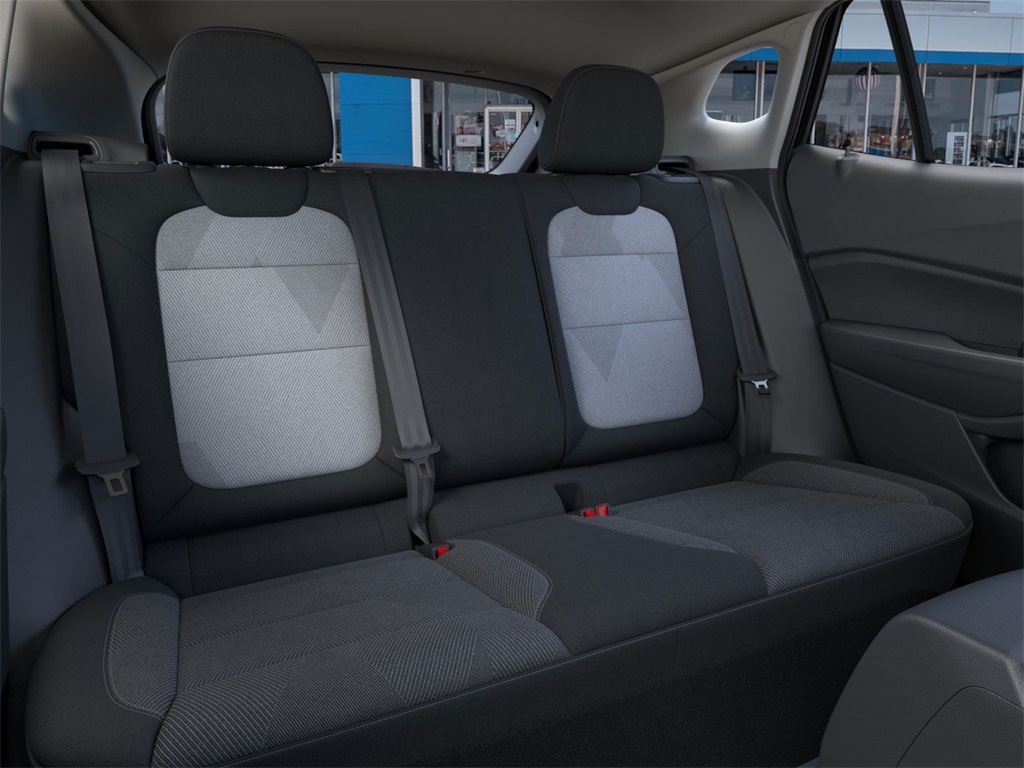 2025 Chevrolet Trax LS SUV FWD 17