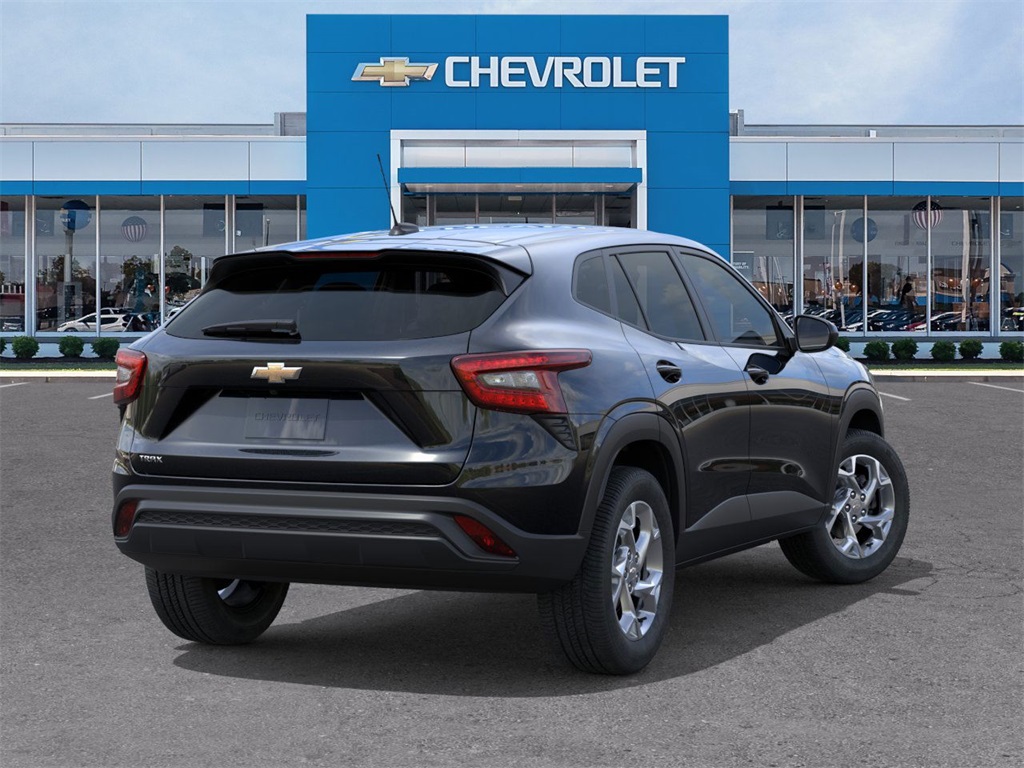 2025 Chevrolet Trax LS SUV FWD 4