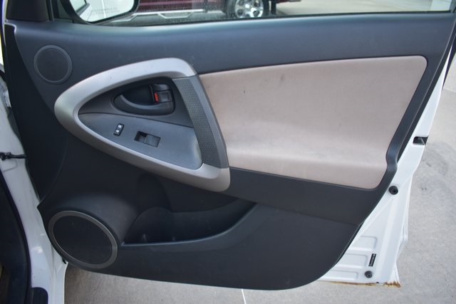 2008 Toyota RAV4 Base photo 15
