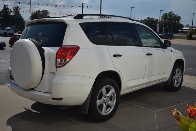 2008 Toyota RAV4 Base photo 4