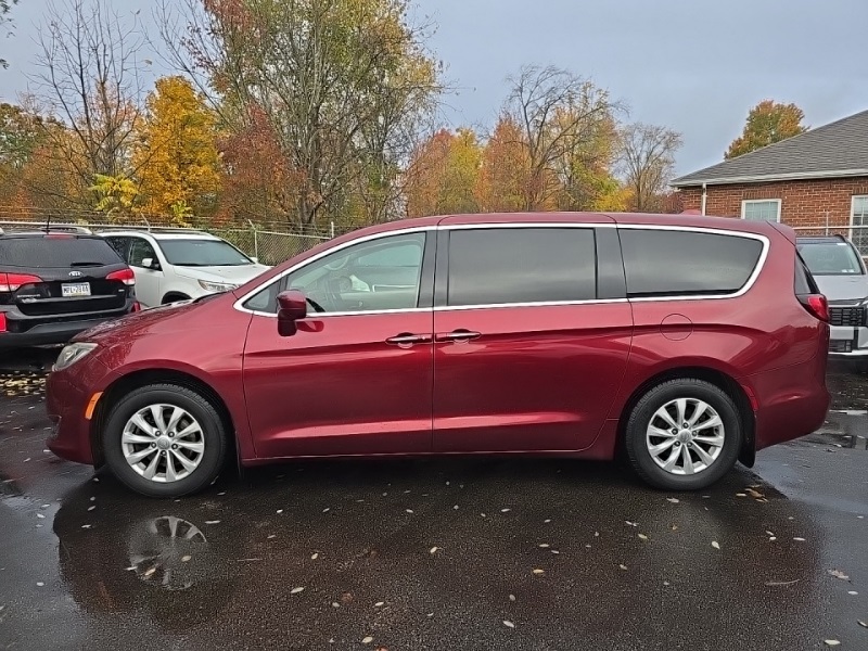 Used 2019 Chrysler Pacifica Touring Plus with VIN 2C4RC1FG2KR667671 for sale in Hermitage, PA