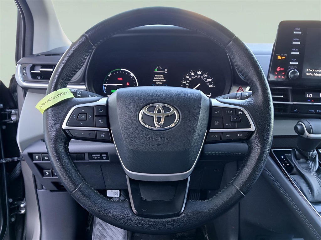 2021 Toyota Sienna XLE photo 4