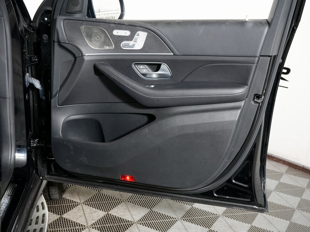 used 2022 Mercedes-Benz GLE car, priced at $38,388