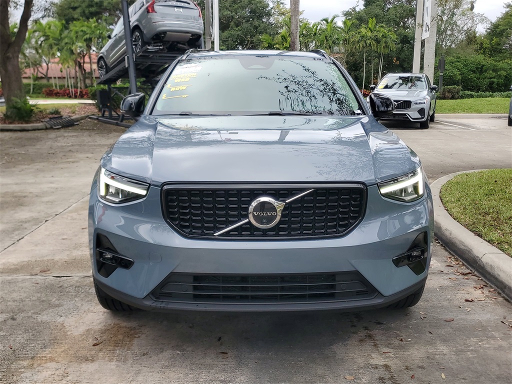 used 2023 Volvo XC40 car, priced at $26,995