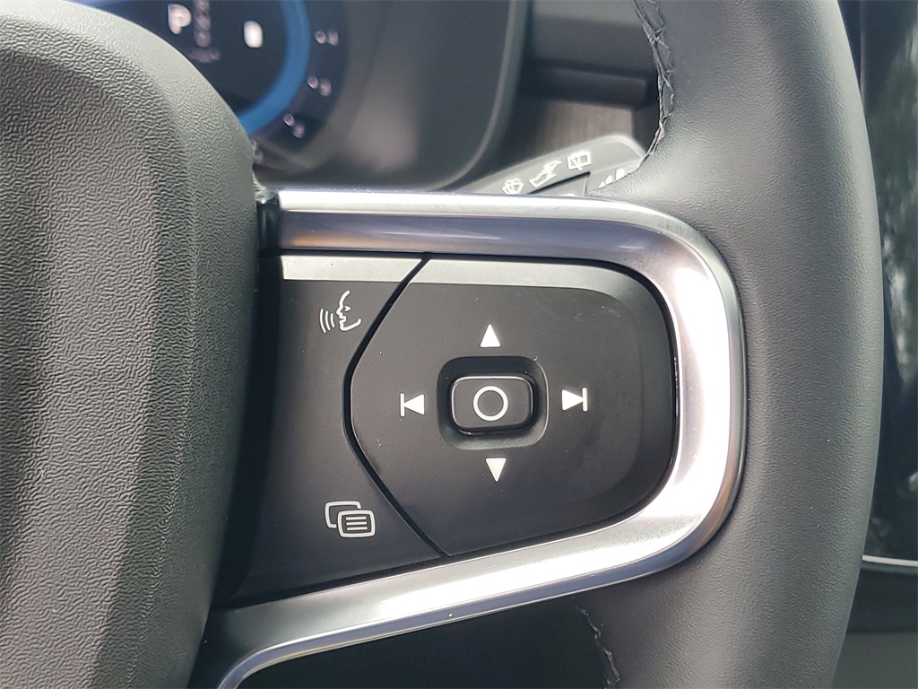 used 2023 Volvo XC40 car, priced at $26,995