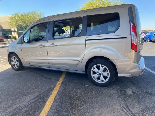 2015 Ford Transit Connect XLT photo 2