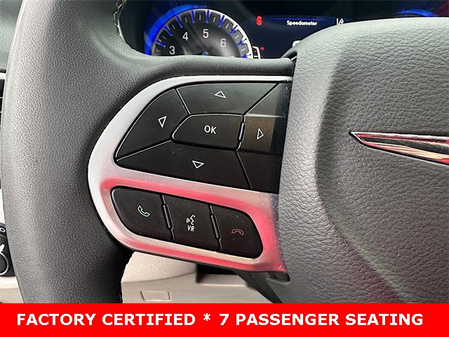 2022 Chrysler Pacifica Touring L photo