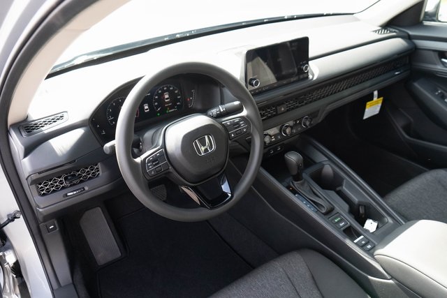 2025 Honda Accord 1.5T LX photo 3