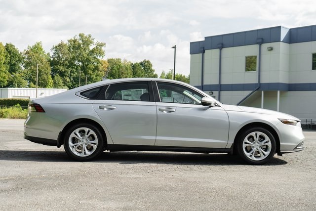 2025 Honda Accord 1.5T LX photo 9